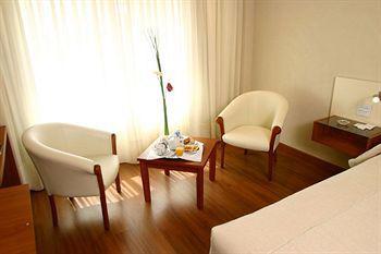 קורדובה Hotel Quorum Golf, Tenis & Spa מראה חיצוני תמונה
